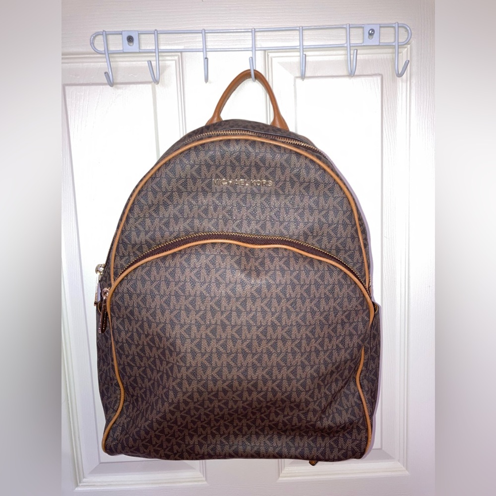 PRICE DROP! BRAND NEW WITH TAG!!  MAKE IT YOURS TODAY!! NUEVO CON ETIQUETA!